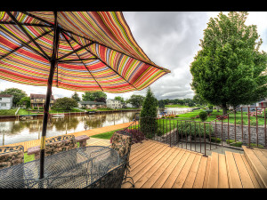 2916 Woodstock Lookingglass Deck-looking-S